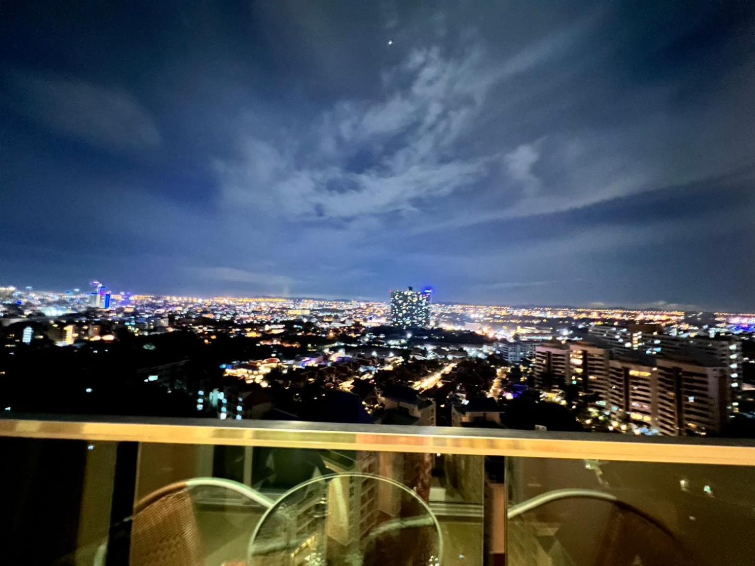 Grande Cariibbean Pattaya By Thita Apart otel Dış mekan fotoğraf