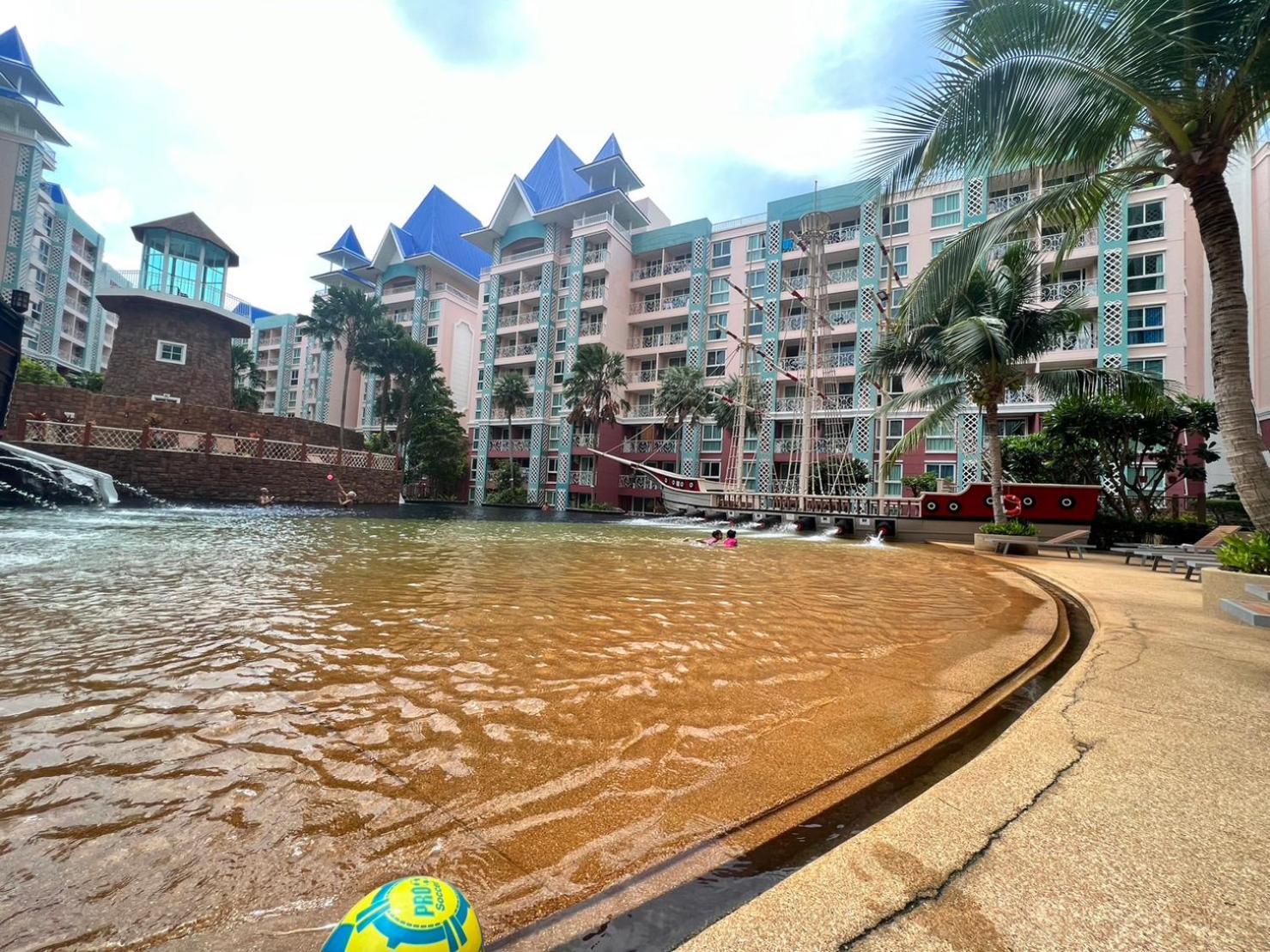 Grande Cariibbean Pattaya By Thita Apart otel Dış mekan fotoğraf