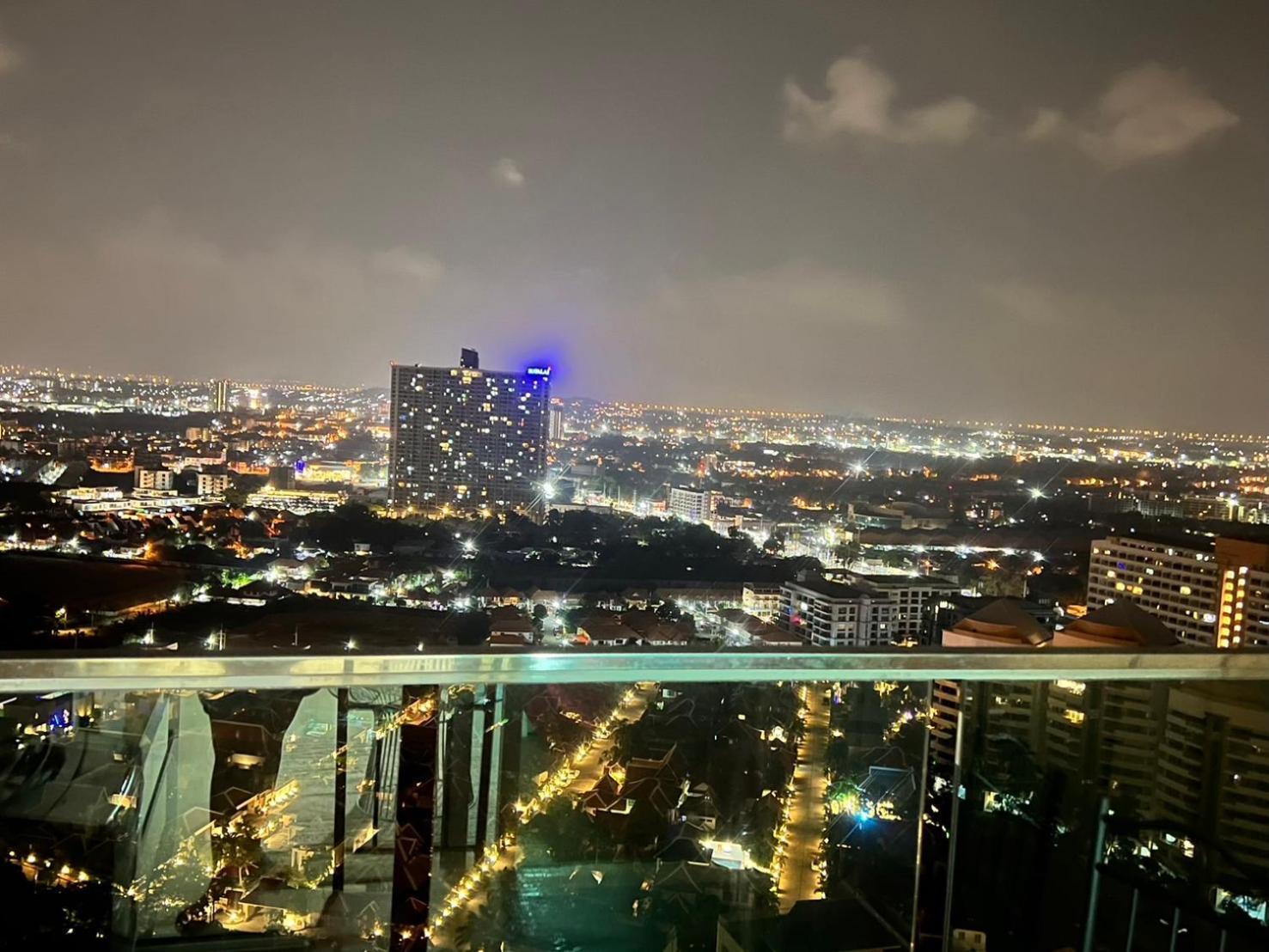 Grande Cariibbean Pattaya By Thita Apart otel Dış mekan fotoğraf