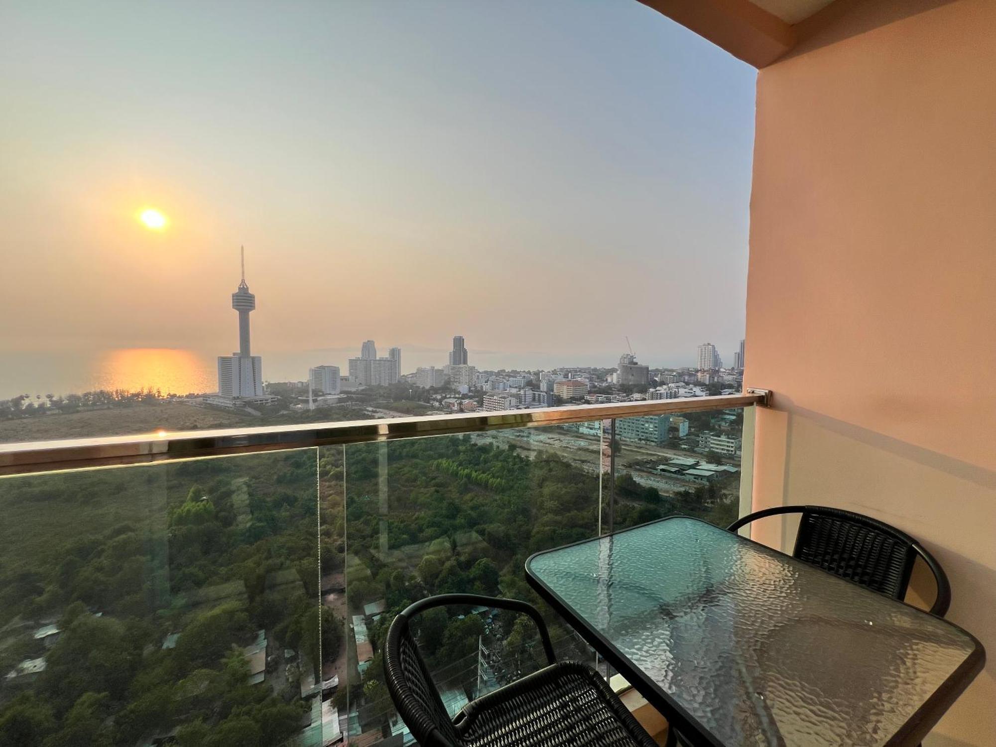 Grande Cariibbean Pattaya By Thita Apart otel Dış mekan fotoğraf